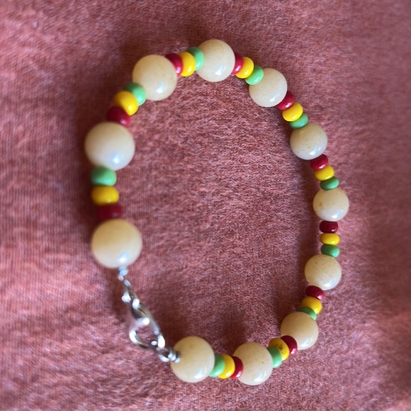 Handmade bracelets - Picture 4 of 4